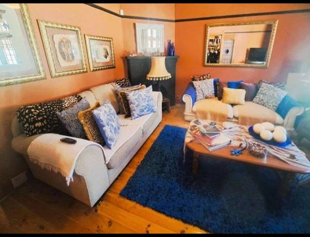 2 BEDROOM HOUSE FOR SALE IN KENSINGTON